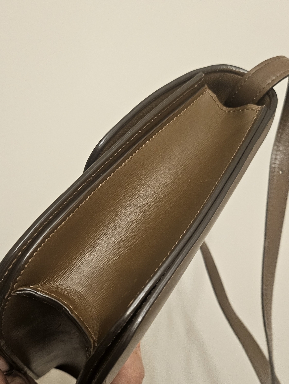 Vintage Celine Classic Box Bag Brown Smooth Calfskin Gold Hardware Crossbody - Picture 6 of 16